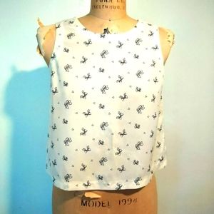 Womens top Summer, size medium,